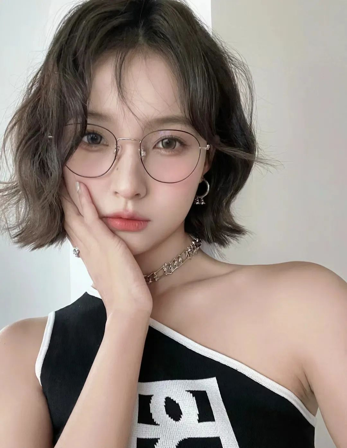 戴眼镜发型.|发型|眼镜_新浪新闻