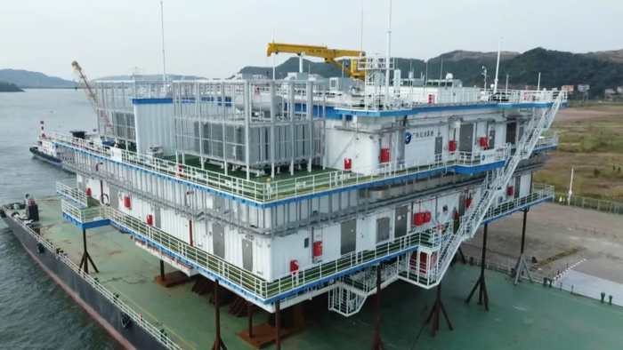 广西首个新一代海上风电升压站完成安装