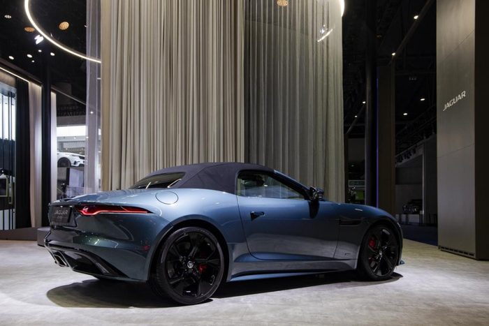 广州车展焦点捷豹ftype英伦经典座驾重现