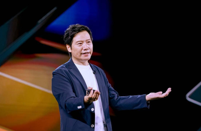 但你不能对雷军存在恶意,因为抛开小米这家企业单独聊雷军,他绝对是一