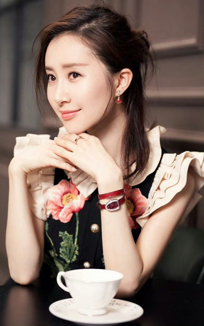 众星为舒畅庆生,姐姐状态好好啊!