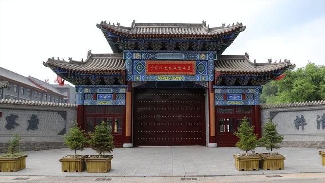 于成龙故乡纪行