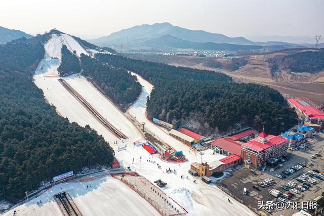 市推出的13項文旅特色活動,共推薦5條特色線路,涵蓋冰雪風光,溫泉康養