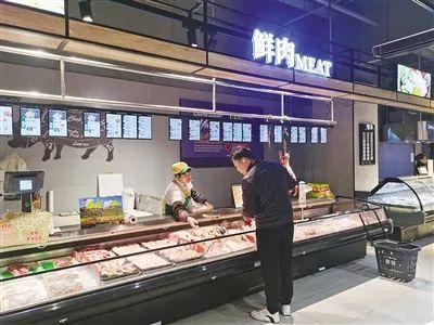 萬德隆超市華鑫苑店已按照規定更換燈具.