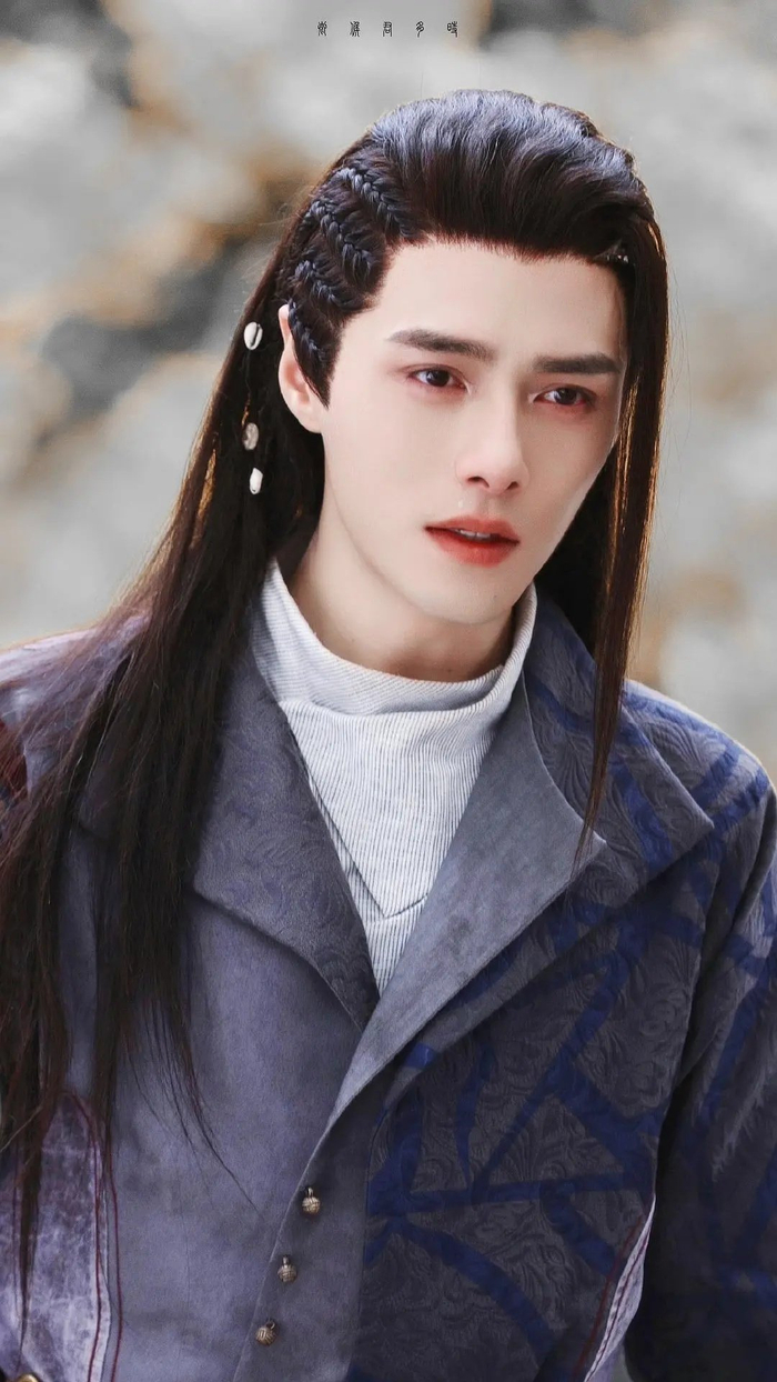 里的花孔雀"于十三"是男团出道……|一念关山|花孔雀|方逸伦_新浪新闻