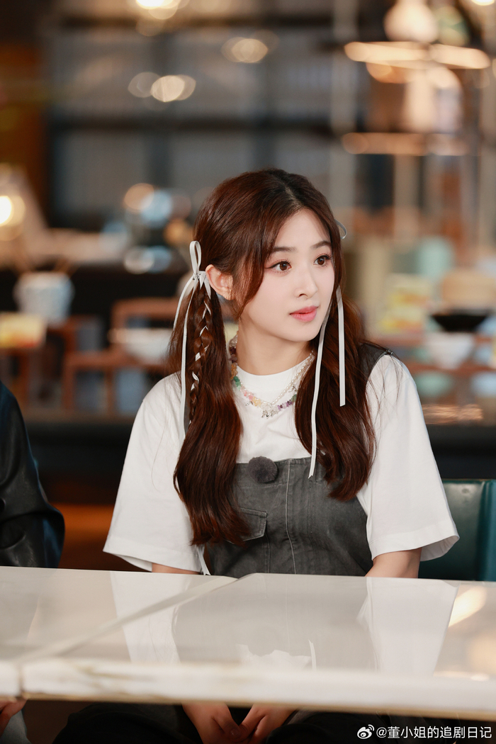 是会撒娇又爱吃的小女孩一枚 说张含韵十八岁都会有人信吧……|张含韵