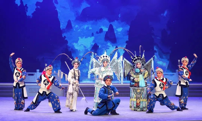 戏韵华章 大美国风,海澜之家·《中央广播电视总台首届青年京剧演员大会》掀热潮|京剧_新浪新闻