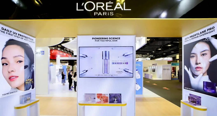 图片来源：巴黎欧莱雅官方微博