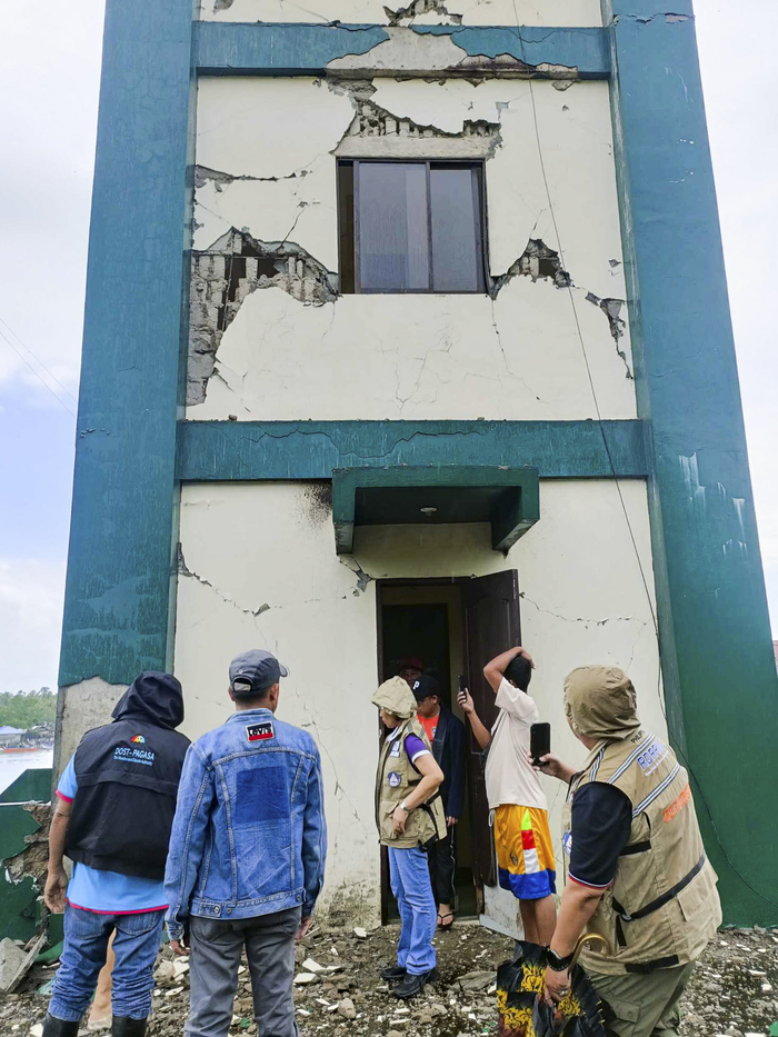 菲南部发生数百次余震|菲律宾|地震|余震_新浪新闻