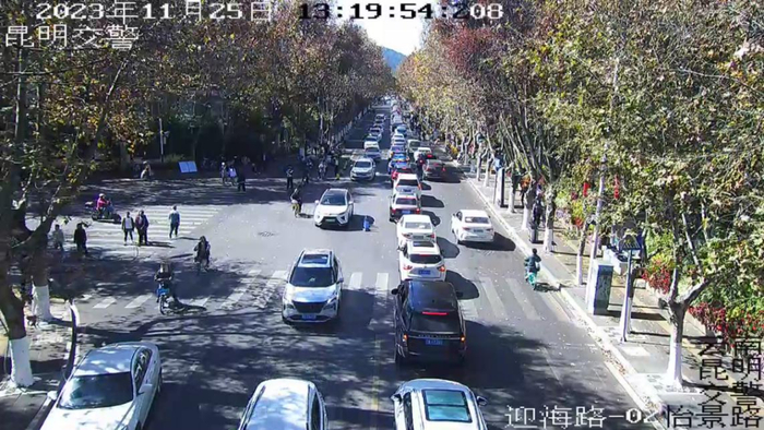 海埂大坝片区拥堵照片