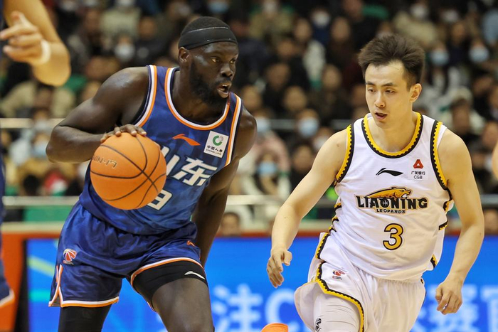 打铁还得自身硬关键时刻失误山东男篮108111惜败辽宁