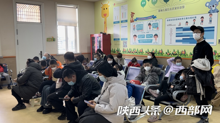 陕西省人民医院儿童病院候诊大厅
