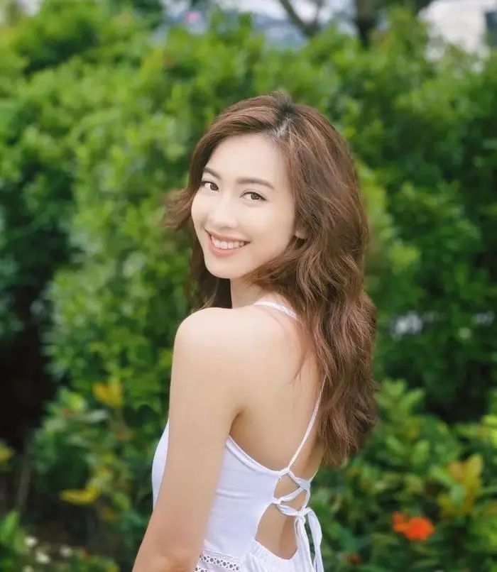 tvb最甜港姐:退娱乐圈读博,我做律师去了……|朱千雪|港姐|tvb_新浪