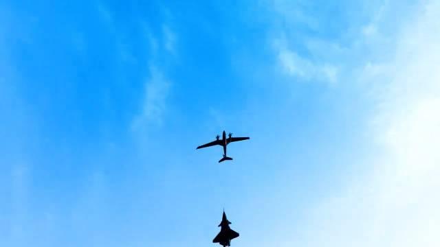 土耳其無人機宣傳片造型像殲20那個紅蘋果也出來了