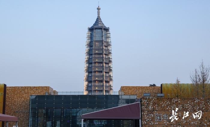 探訪大報恩寺遺址博物館復建的琉璃塔其實是個保護罩