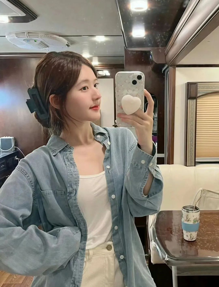 赵露思,你的鲨鱼夹可以发下链接吗|赵露思|发夹_新浪新闻