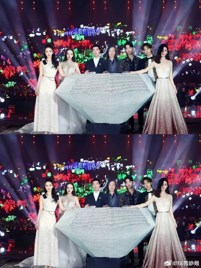 图上为19年20年星光大赏合照,这不会是星光大赏的巅峰了吧|星光|巅峰