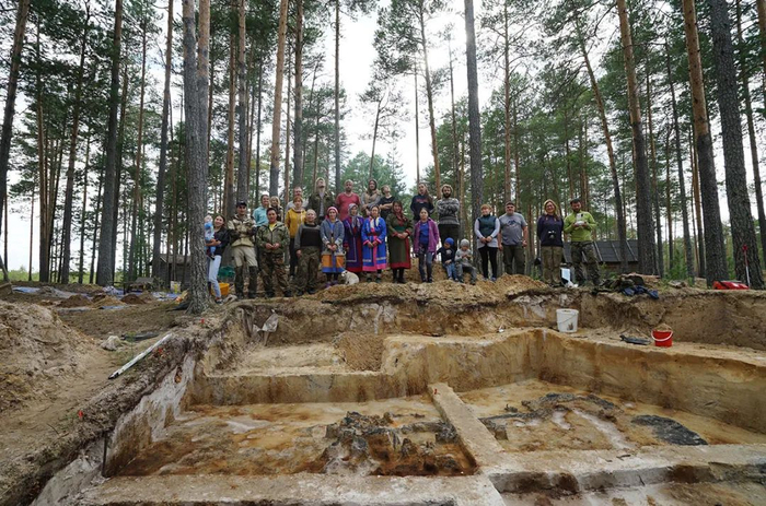 俄罗斯西伯利亚发现8000年前狩猎采集者的防御建筑 