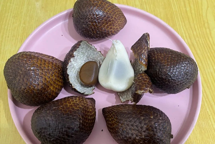 鉴于价格，这个种子和果肉的大小比例确实不划算