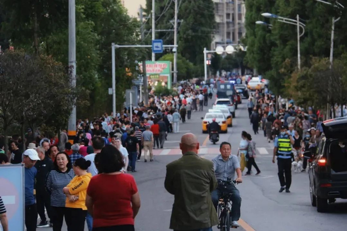 夏季，苏马荡浓浓的“烟火气”。（资料图）