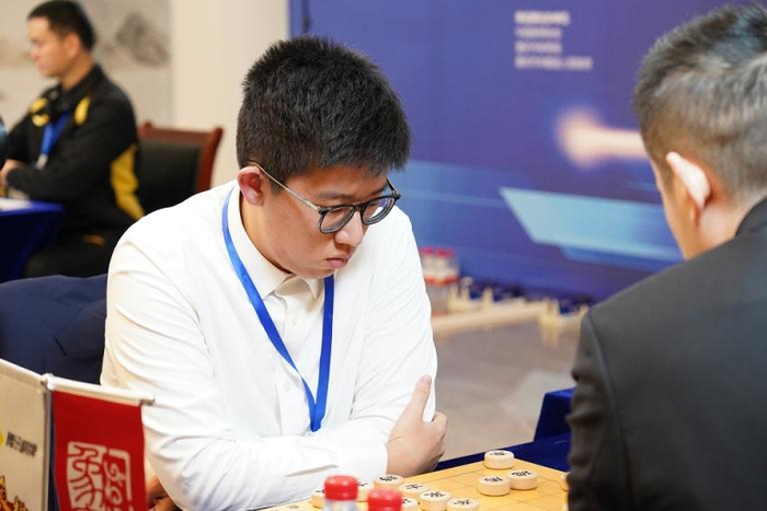 小将王禹博爆冷击败王天一京冀联队仍遗憾无缘4强