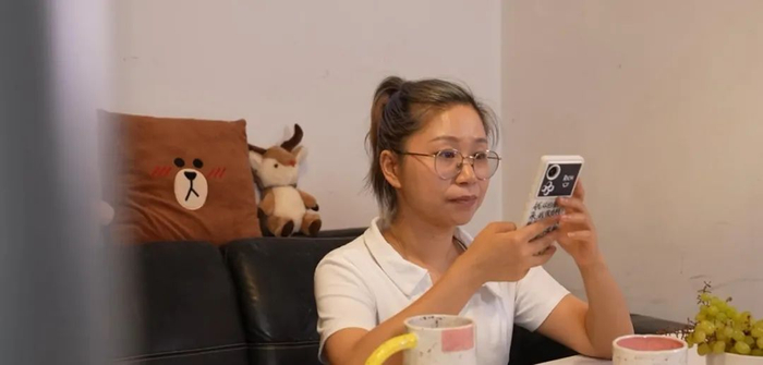 ▲夏夏在拼多多上挑选商品