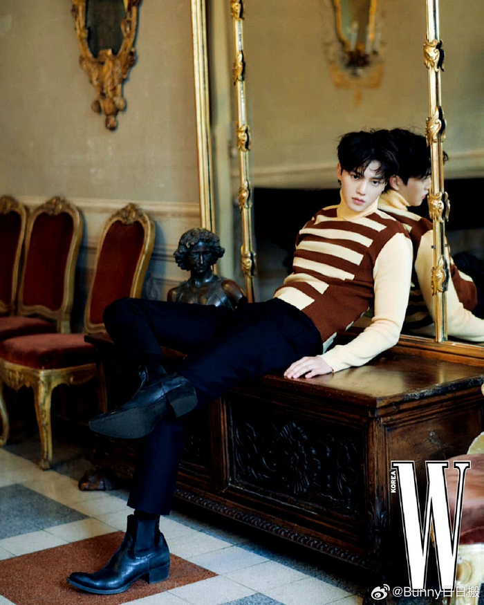 宋江双开门 宽肩窄腰大长腿 脸和身材都是仙品|宋江_新浪新闻