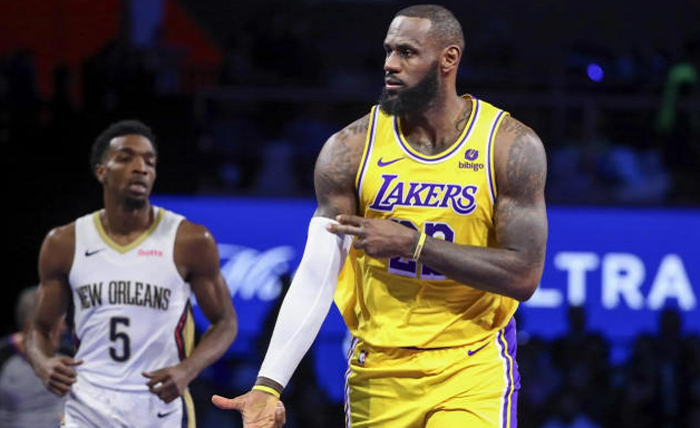 任务还没有结束,最大的目标也没有实现,那就是击败步行者,夺得首届季