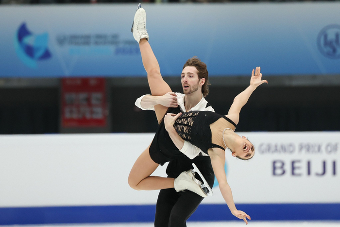 花样滑冰世界大奖赛总决赛德国组合黑泽沃罗登夺得双人滑冠军