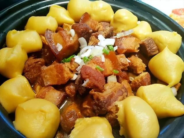 你知道老大同鸡蛋碰糕的灵魂吃法是啥吗?