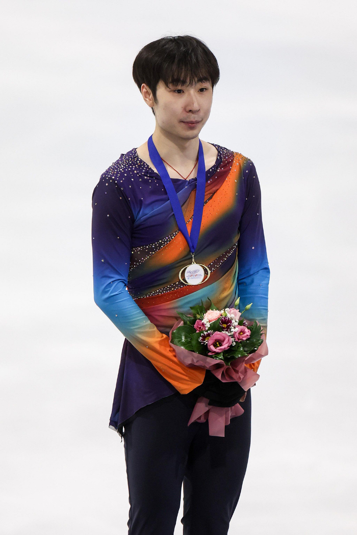 花样滑冰——金博洋获得金色旋转杯男子单人滑冠军|花样滑冰|单人滑