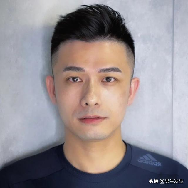 男生秋冬别乱剪发型,剪这3款帅气有型,尽显潮男气质