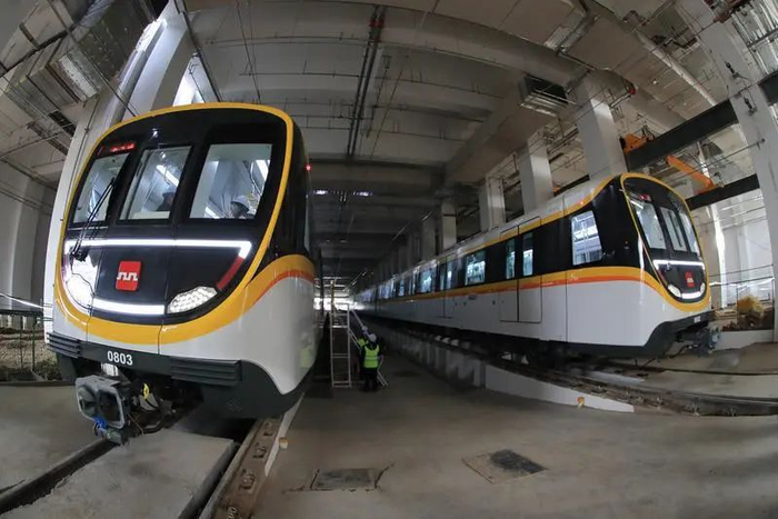 车体更宽,还有手机充电区|西安市|地铁|列车_新浪新闻