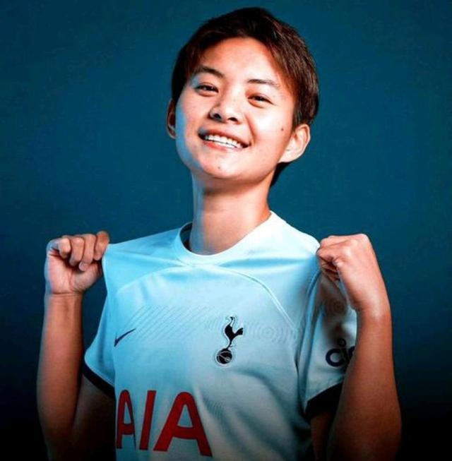 征服美国又来欧洲,王霜加盟热刺,或将打乱豪门格局,送热刺上位|女足