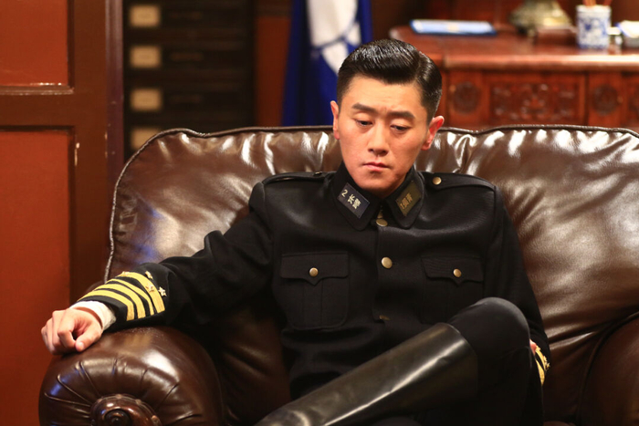 年代传奇剧《岛城风云》今晚7:05登陆白金剧场 李健颜丹晨演绎生死