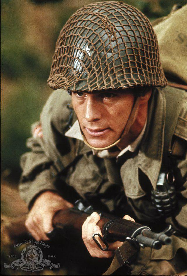 《遥远的桥》剧照