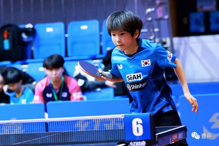 韩国小选手。