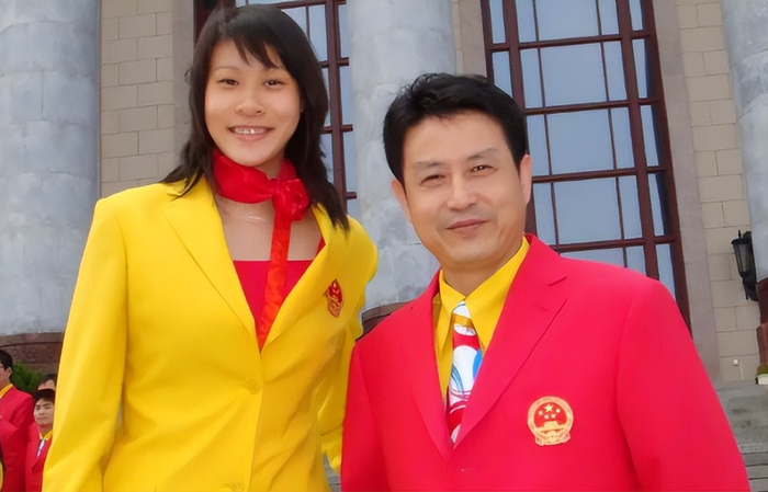 赵蕊蕊近照曝光,久违登时尚杂志!