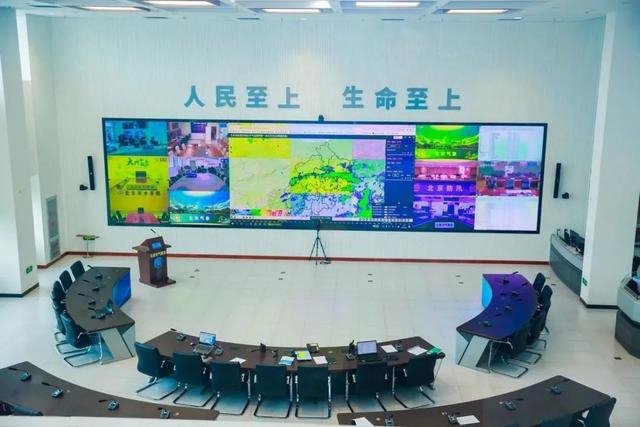 走进气象演播厅 揭开天气预报神秘面纱|天气预报|北京市_新浪新闻