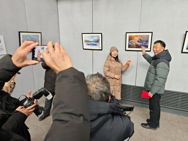 第四屆中國吉林國際冰雪攝影吉林市九人攝影展江城開展