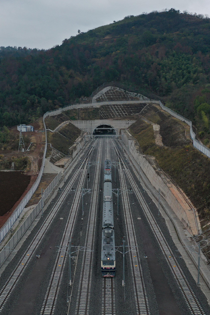 浙江甬金铁路进入动态检测阶段