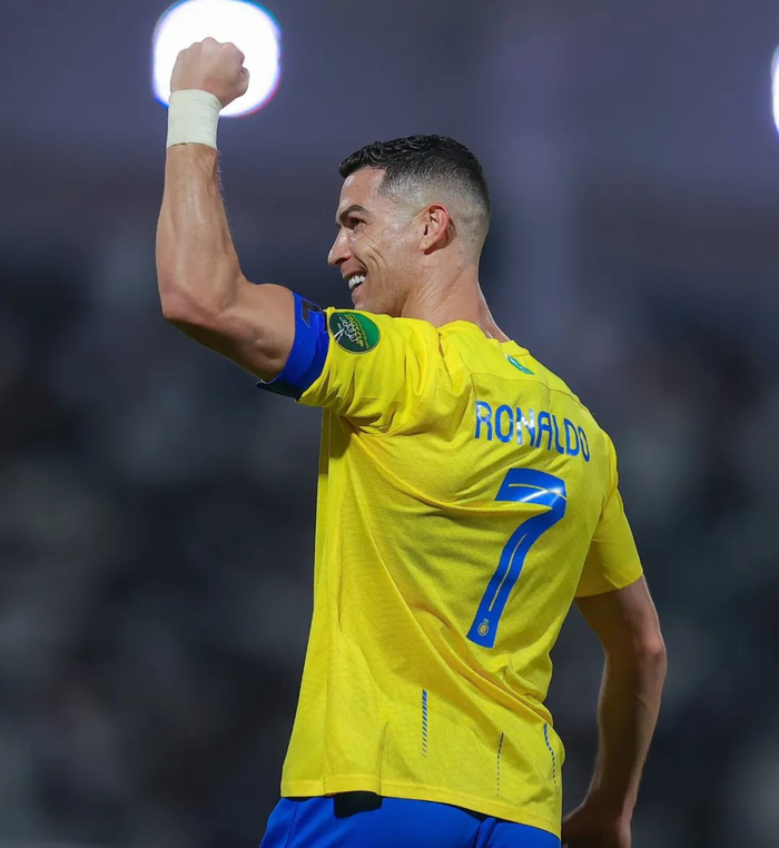 c罗最新比赛图集|利雅得|c罗|图集_新浪新闻