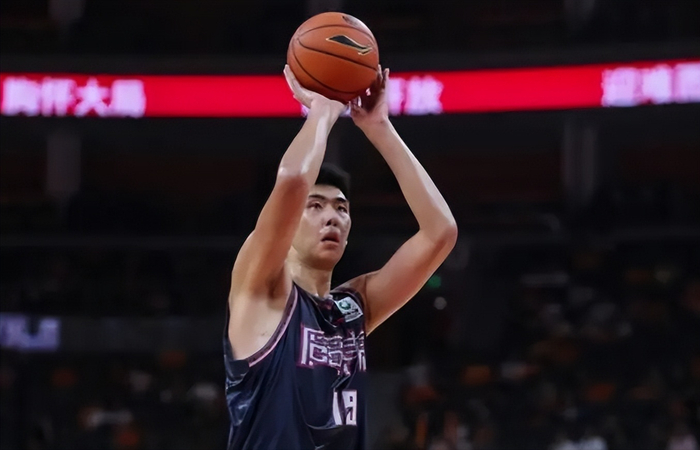 广东胜北京徐昕张皓嘉齐爆马尚拾巅峰双星太稳沃特斯划水