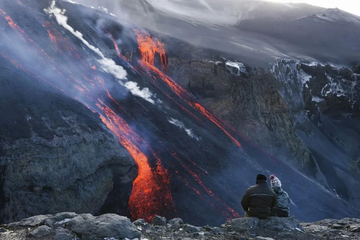 23人命丧印尼背后的危险游戏|火山挚恋|火山旅游_新浪新闻
