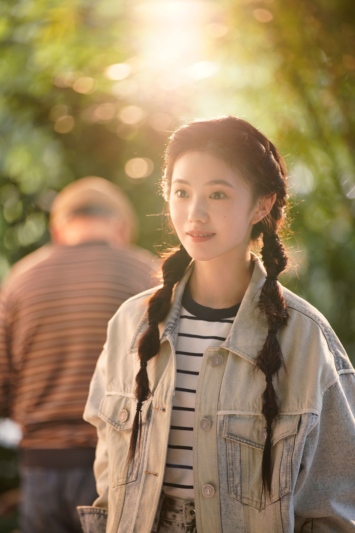 刘浩存新剧《脱轨》高能上线 身份反转重写命运轨迹|脱轨|刘浩存_新浪