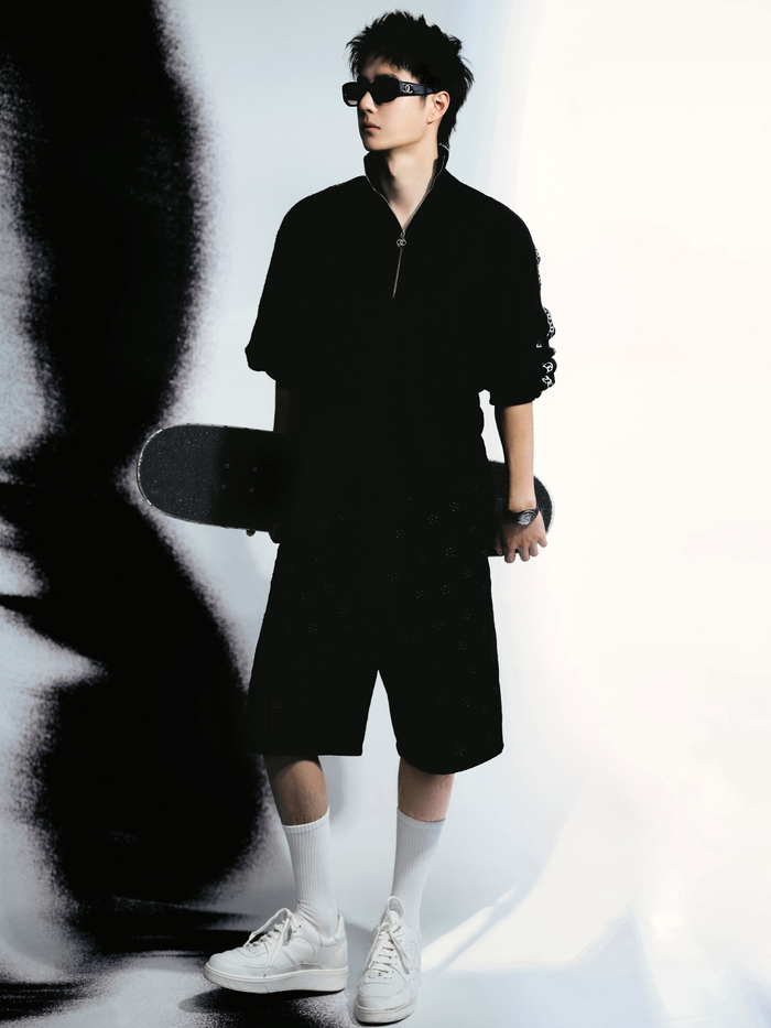 好久不见滑板少年王一博,这组真的很男高