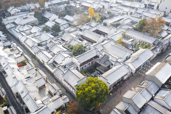 现如今的甘熙故居这段历史海清听家里的老人讲了无数次,"那么大的家业