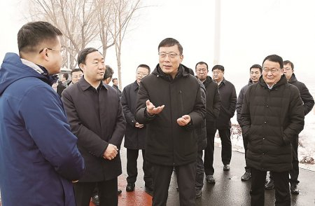 本报讯 (记者 张翔宇/文 王翔飞/摄)12月12日,省政府副秘书长,山西