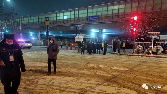 15号线沿线公路唐家岭桥/张钰摄