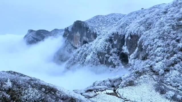 南川金佛山下雪图片